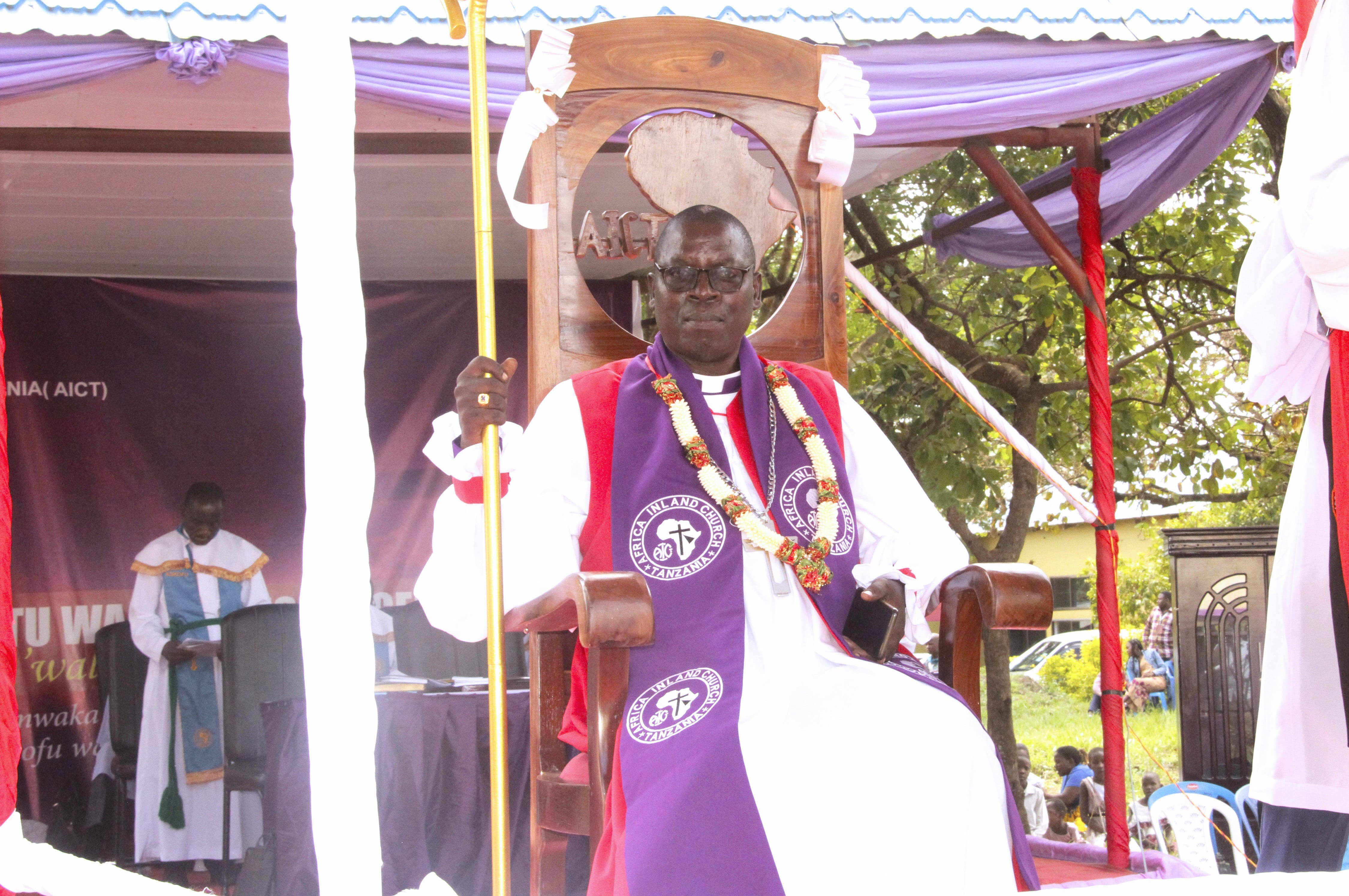 Askofu wa Dayosisi ya Geita